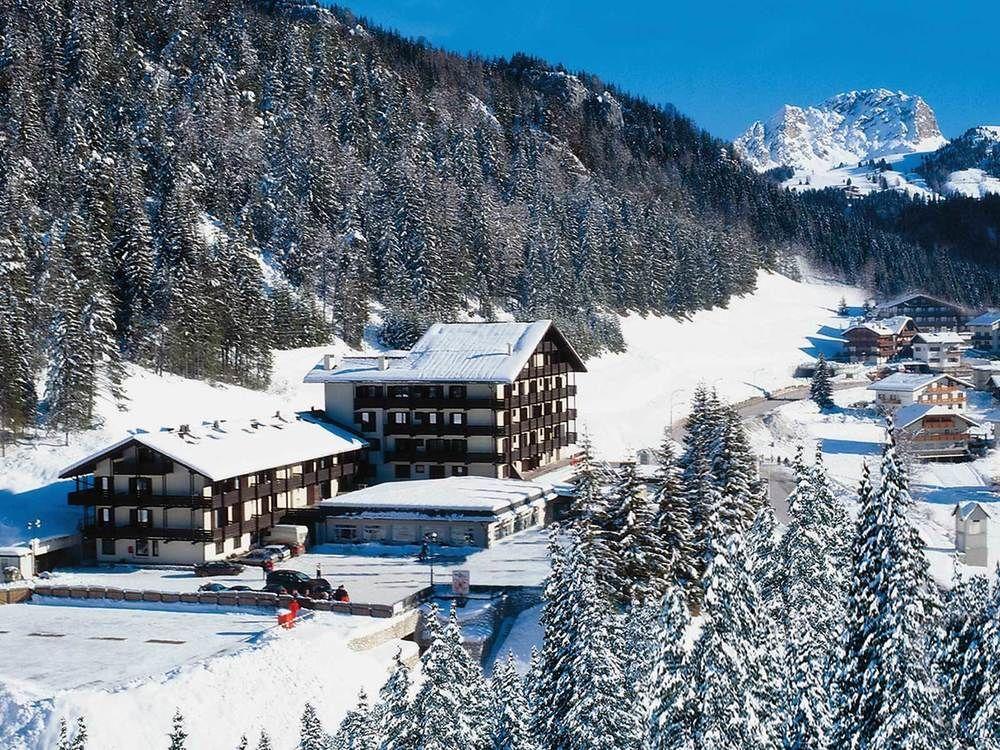 Hotel Il Caminetto Sport Canazei Exterior photo