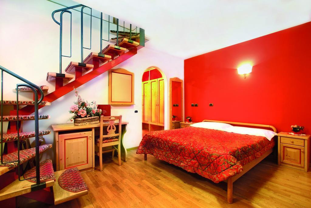 Hotel Il Caminetto Sport Canazei Exterior photo