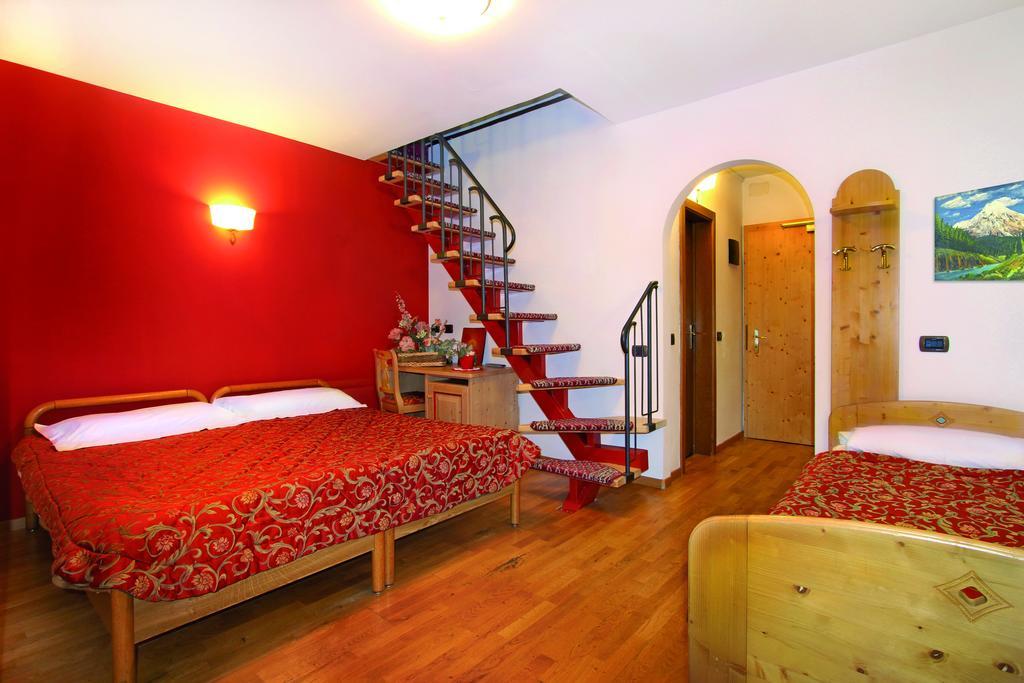 Hotel Il Caminetto Sport Canazei Exterior photo
